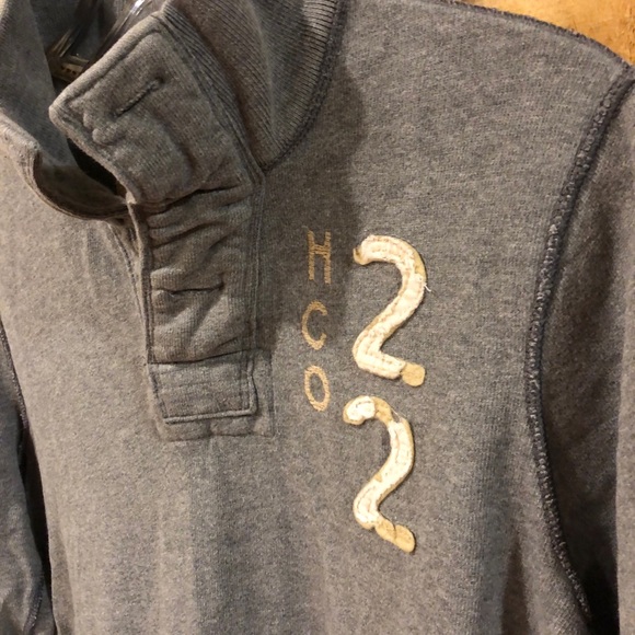 Hollister Henley Sweatshirt - Picture 2 of 4